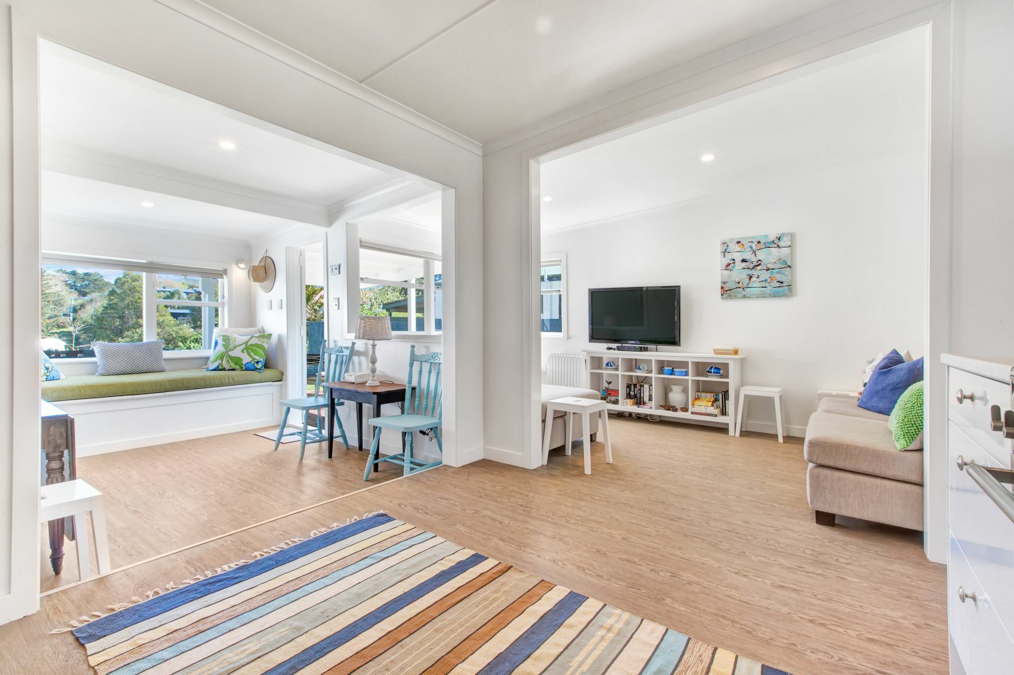 The Little Blue Bach In Oneroa Village By Waiheke Unlimited Extérieur photo